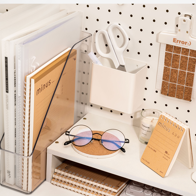 File 8 Binders
